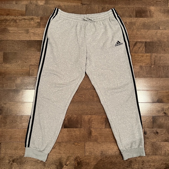 Adidas 3-Striples Heather Essentials Fleece Joggers Men's Size L - Picture 1 of 4